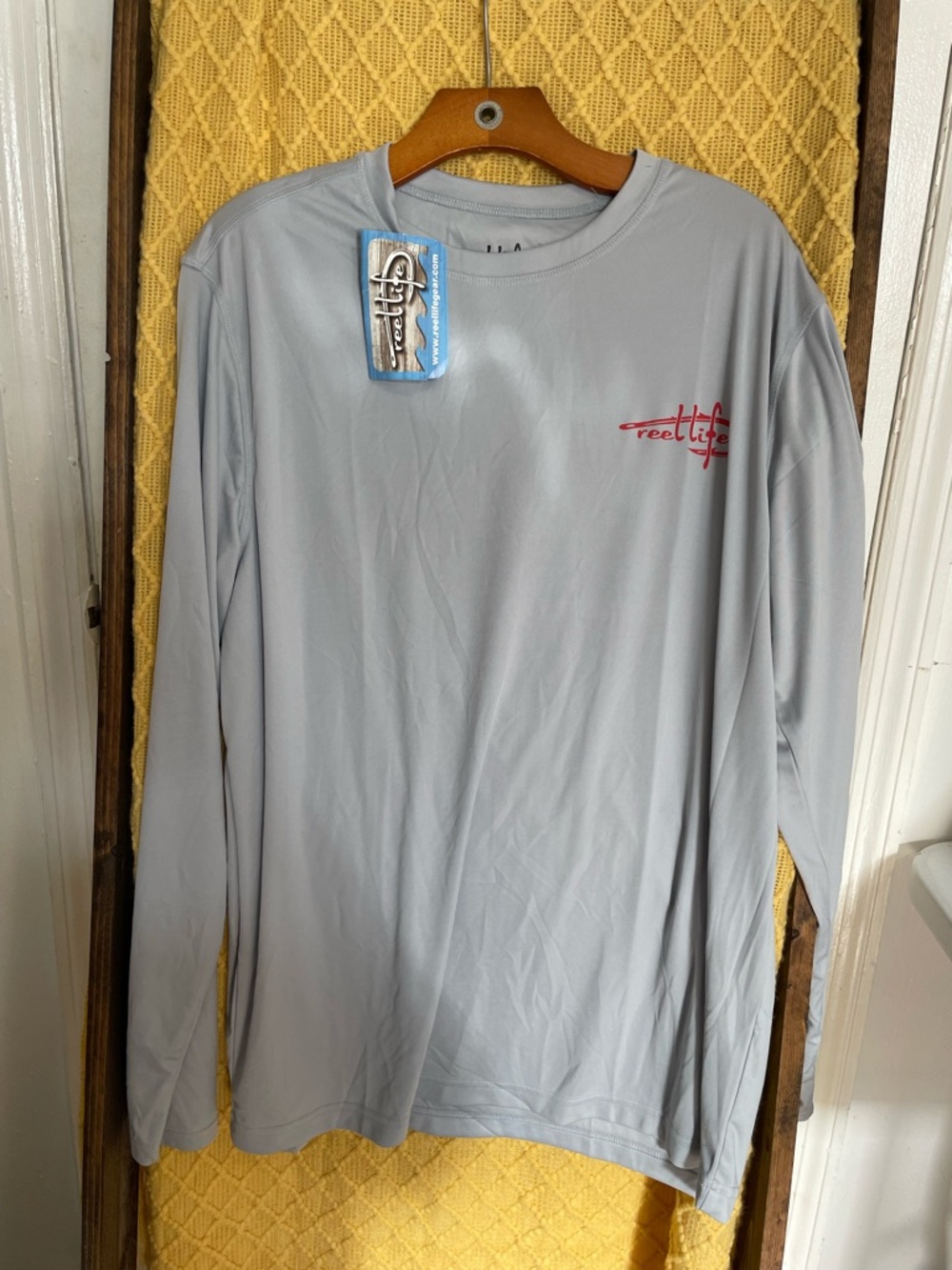 Reel Life Men’s Long Sleeve Crewneck Performance Tee - Light Gray
